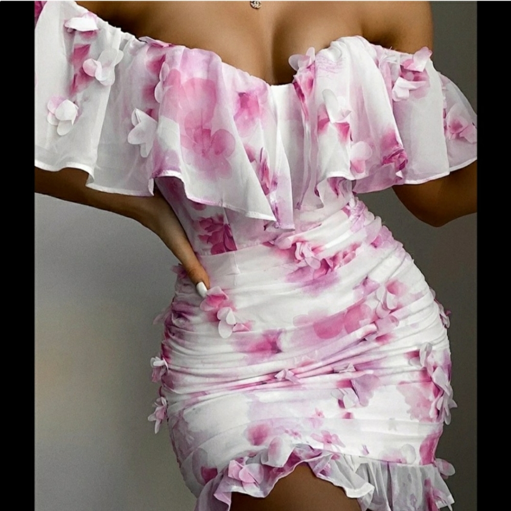 NWT Runaway The Label Anairo Purple Floral Dress Size 8 (Large)